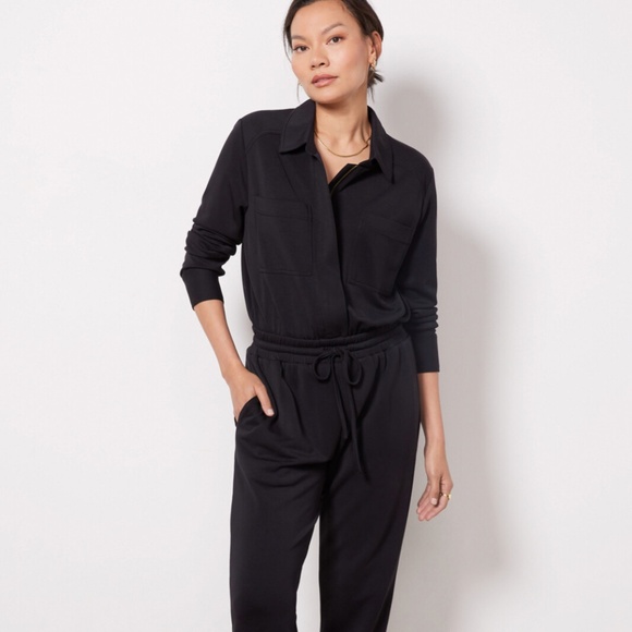 Evereve Myra Jumpsuit - Picture 1 of 8